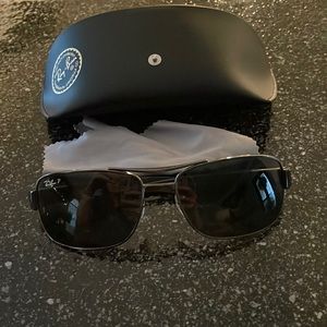 RayBan 3522 Sunglasses never worn.